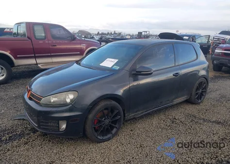 2010 Volkswagen Gti 2-Door z USA, uszkodzony, nr VIN WVWED7AJ4AW252004